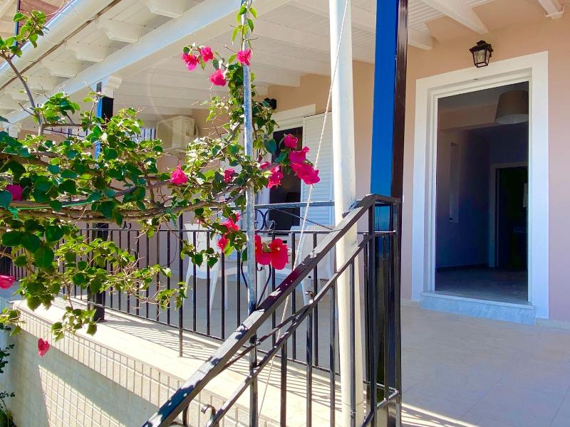 Nissaki Apartments and Vasilis House - image 33