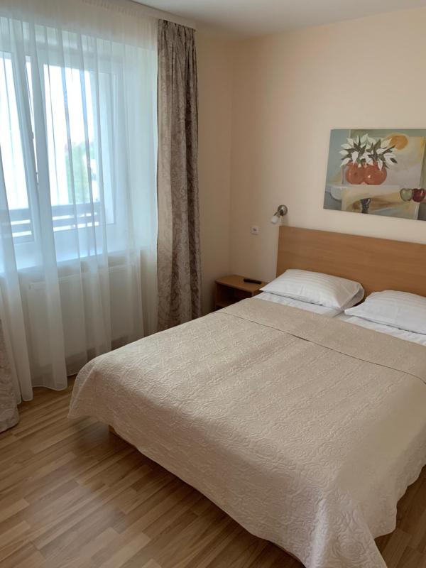 Double Room with Terrace image 3