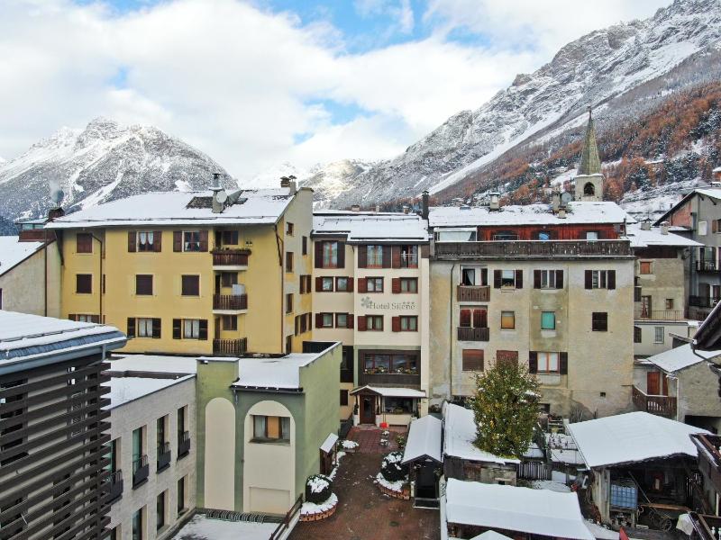 Standard Single Room with Mountain View image 1