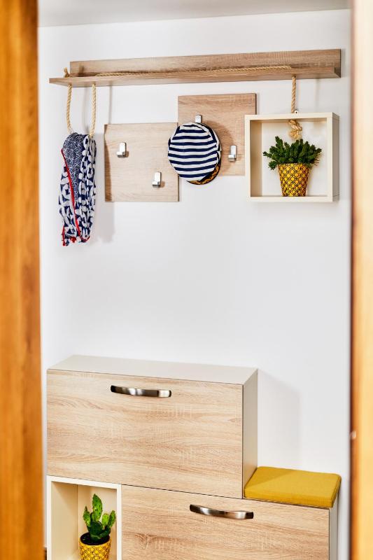 One-Bedroom Apartment image 4