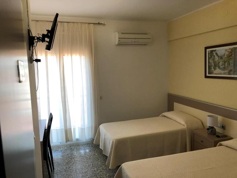 Hostal Internacional - image 26