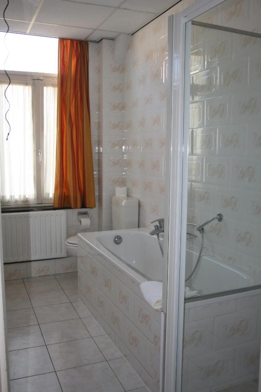 Comfort Double Room with Bath image 2