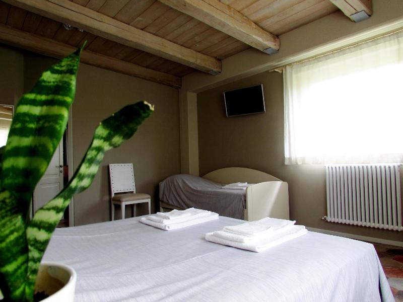 Double Room image 1