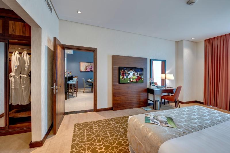 One Bedroom Apartment Burj Khalifa View image 3