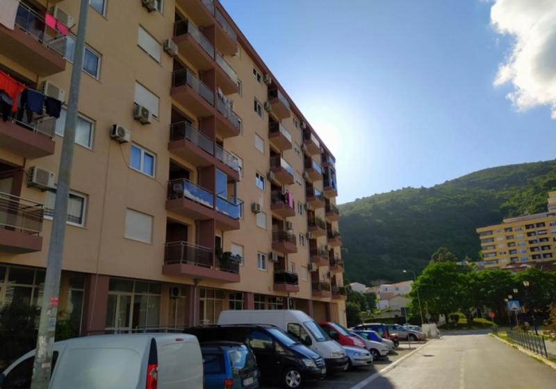 Standard Apartment image 2