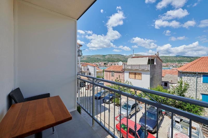 Superior Double or Twin Room with Sea View image 1