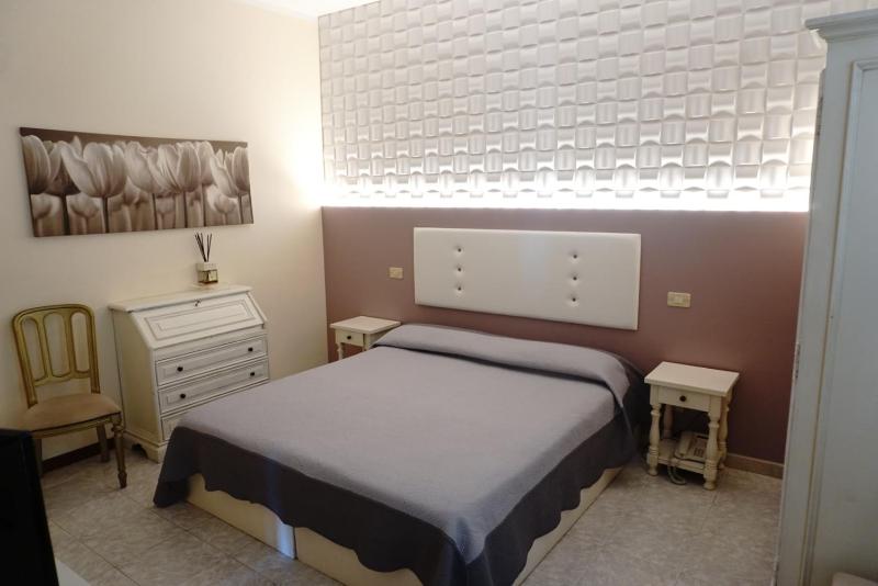Standard Double Room image 4