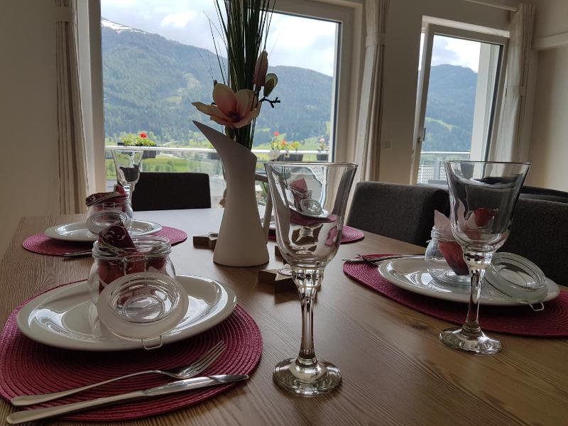 Apartment with Mountain View image 3