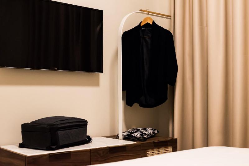 Superior Room with Balcony image 2