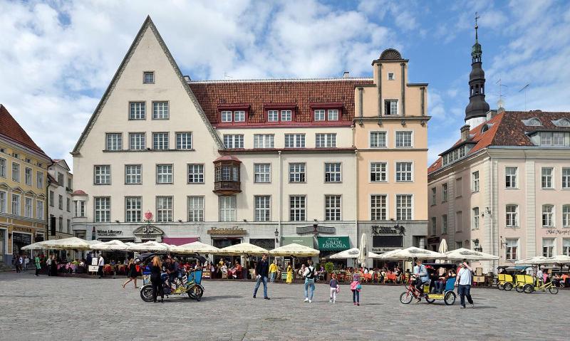 Tallinn City Apartments Old Town Square - image 5