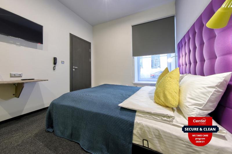 Standard Double or Twin Room image 3