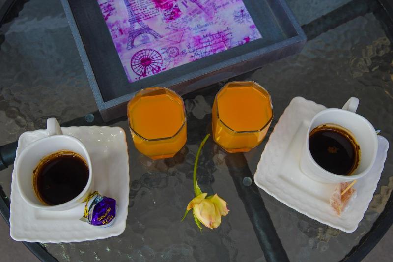 One-Bedroom Apartment image 3