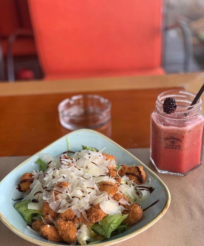 One-Bedroom Apartment image 2