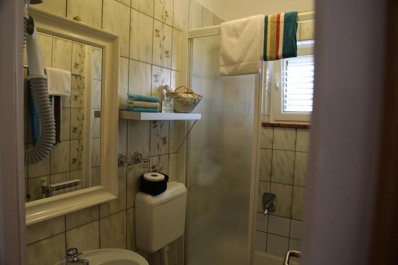 Twin Room with Balcony and Sea View image 1