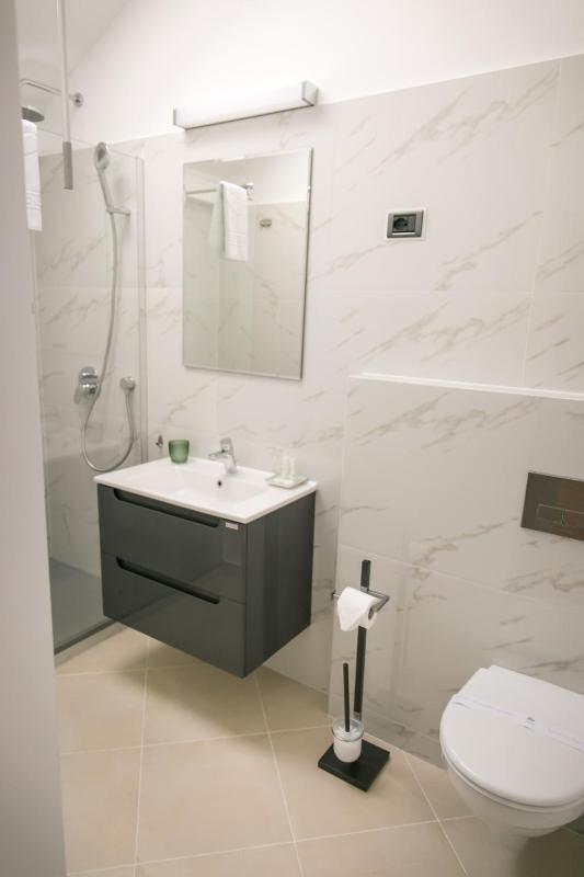 Premium Quadruple Room image 3
