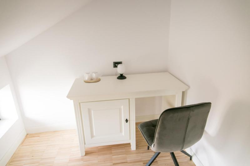 Premium Quadruple Room image 4
