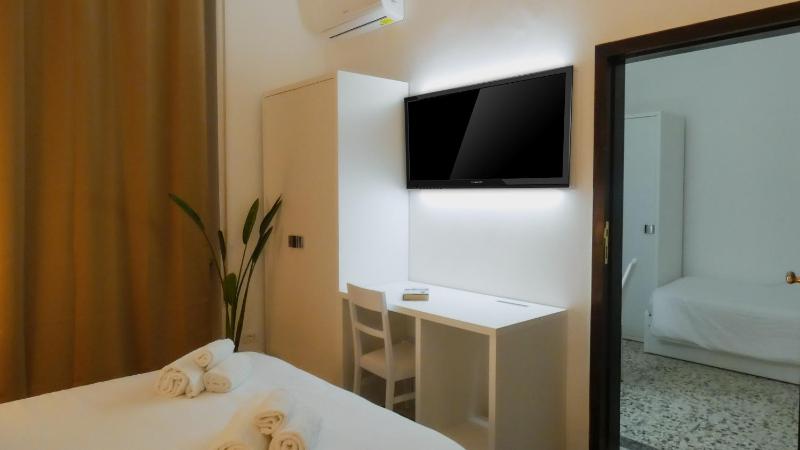 Deluxe Junior Suite image 4