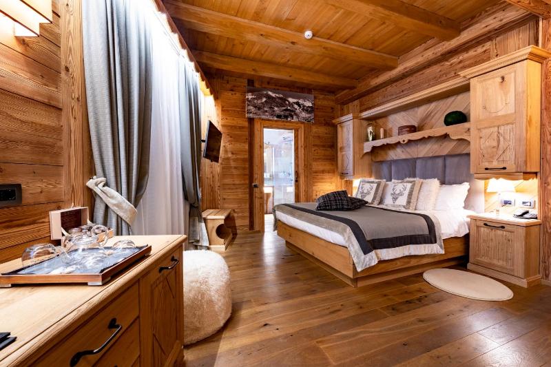 Double Romantic Room image 3