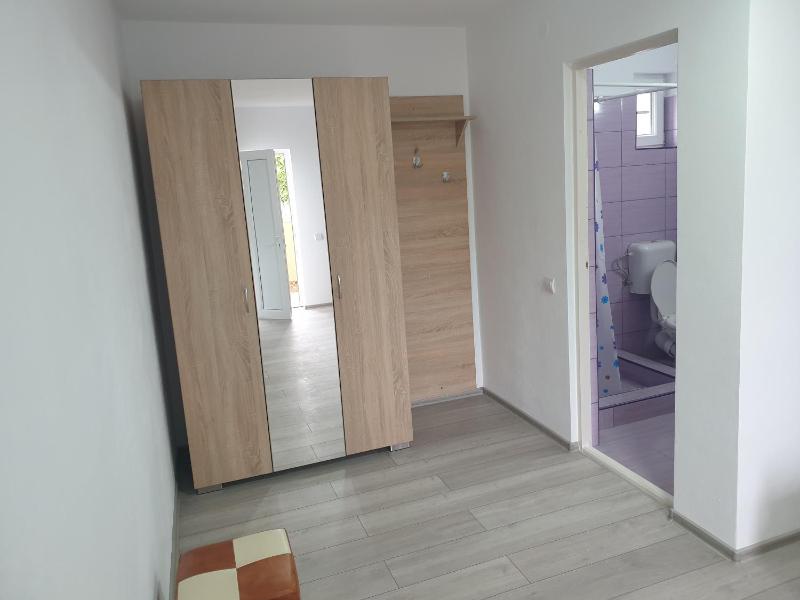 Double Room with Private Bathroom image 3