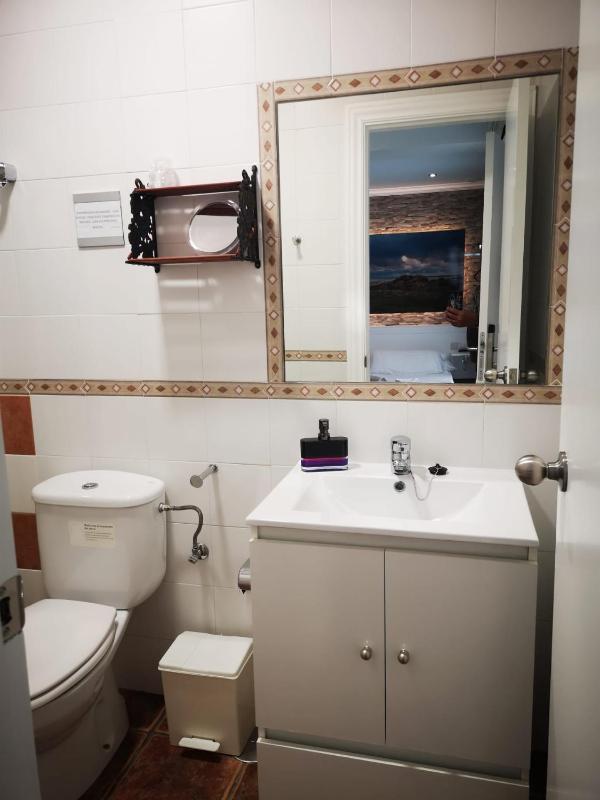 Standard Double or Twin Room image 2