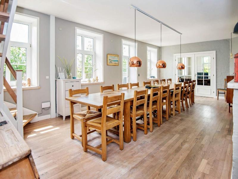 Seven-Bedroom Holiday Home image 2