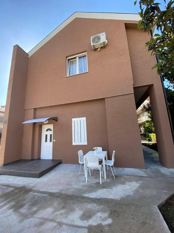 Superior Apartment image 1