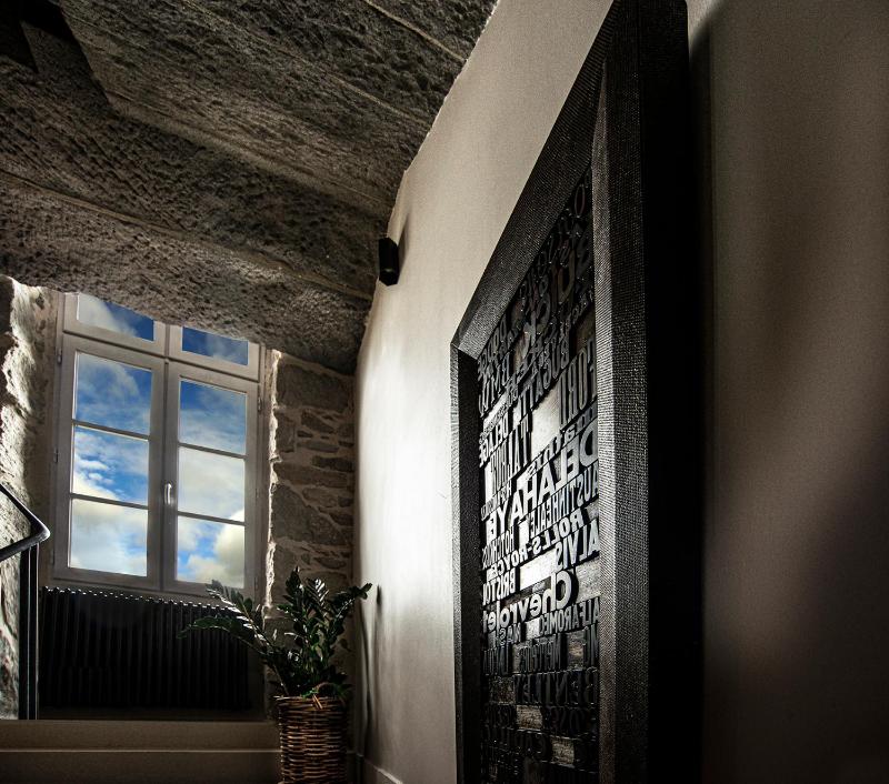 Large Double Room image 1