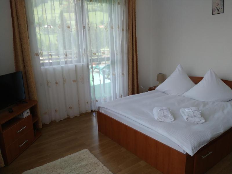 Double Room with Terrace image 2