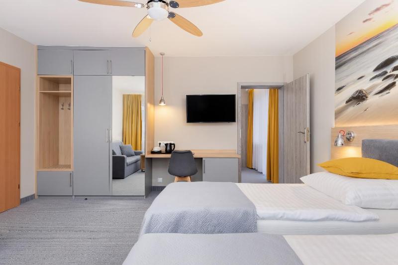 Deluxe Apartment image 2