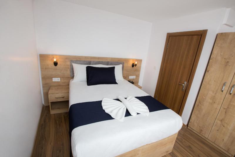 Budget Double or Twin Room image 3