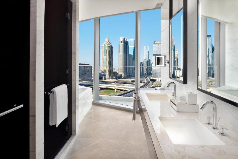 Junior Suite - Exclusive Access to Level 54 Infinity Pool & Club Lounge image 3
