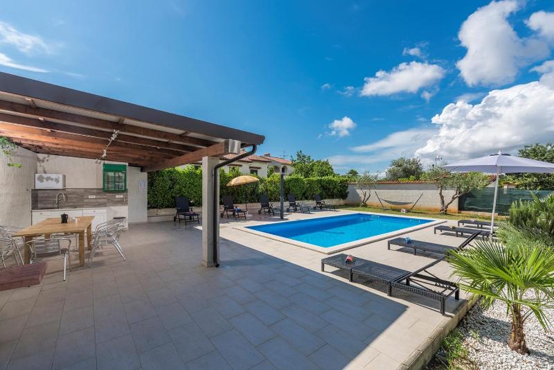 Apart Residence Leko - image 10