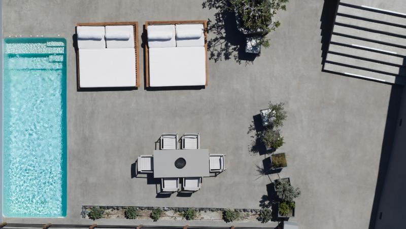 Master Suite with Caldera View and Private Pool image 4