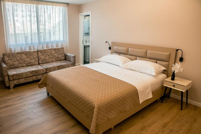 ODA Aparthotel Shkodër - image 12