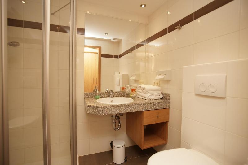 Standard Double or Twin Room image 2