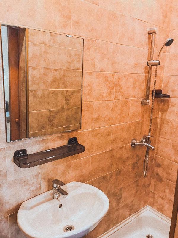 Standard Twin Room image 2
