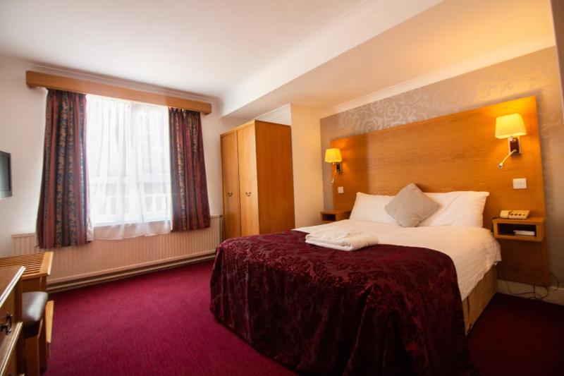 Superior Double Room image 4