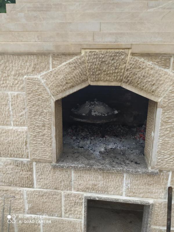 One-Bedroom Apartment image 4