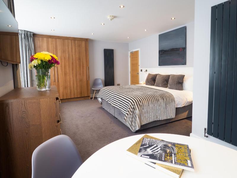 King Suite with Sofa Bed image 1