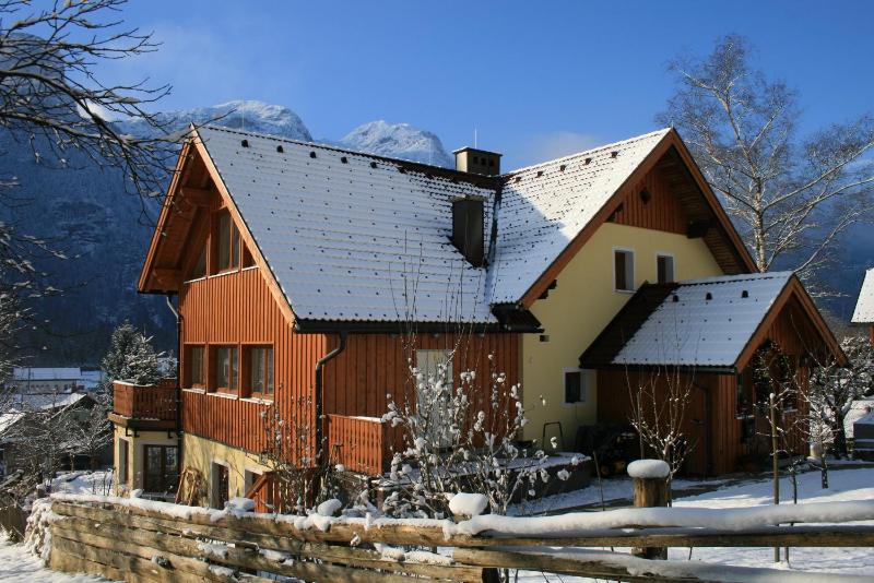 Chalet image 2