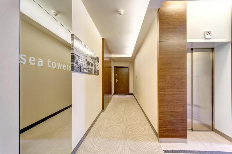 SEA TOWERS Panorama Apartments by Noclegi Renters - image 13