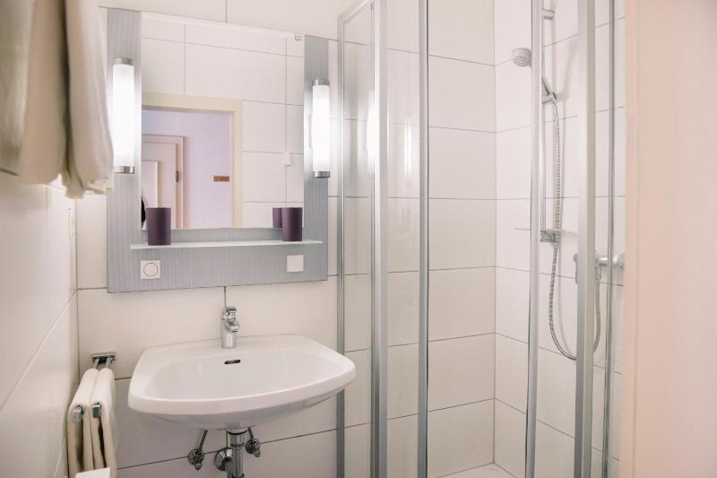 One-Bedroom Apartment image 3