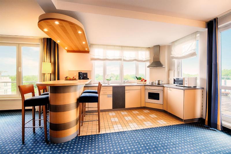 Deluxe Suite with River View image 3