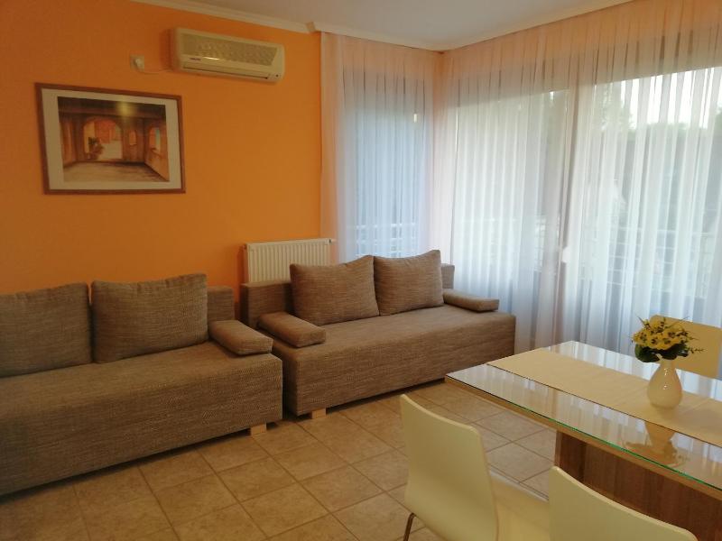 Balaton Beach Apartman - image 37