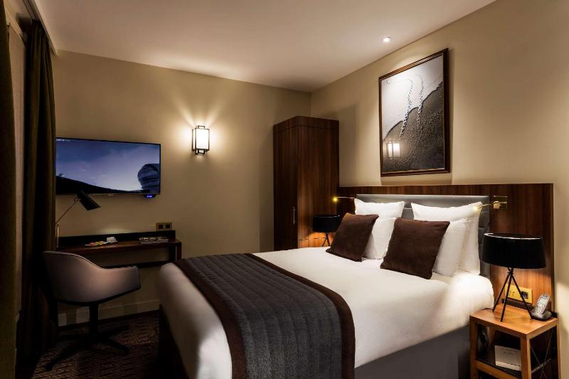 Standard Double Room with Double Bed image 1