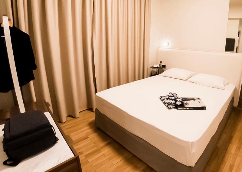 Standard Room - No View  image 4