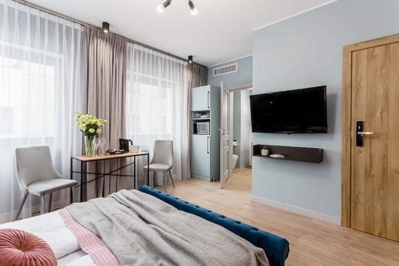 Double Room image 2