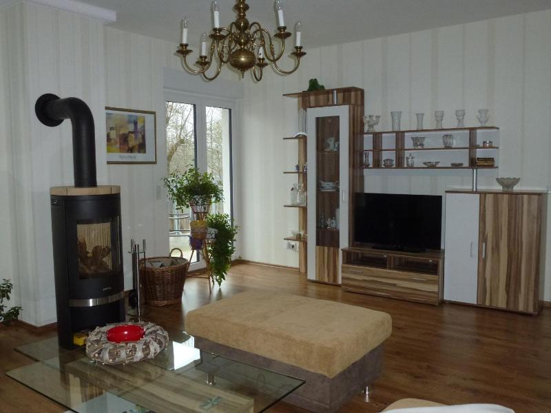 One-Bedroom Apartment image 3