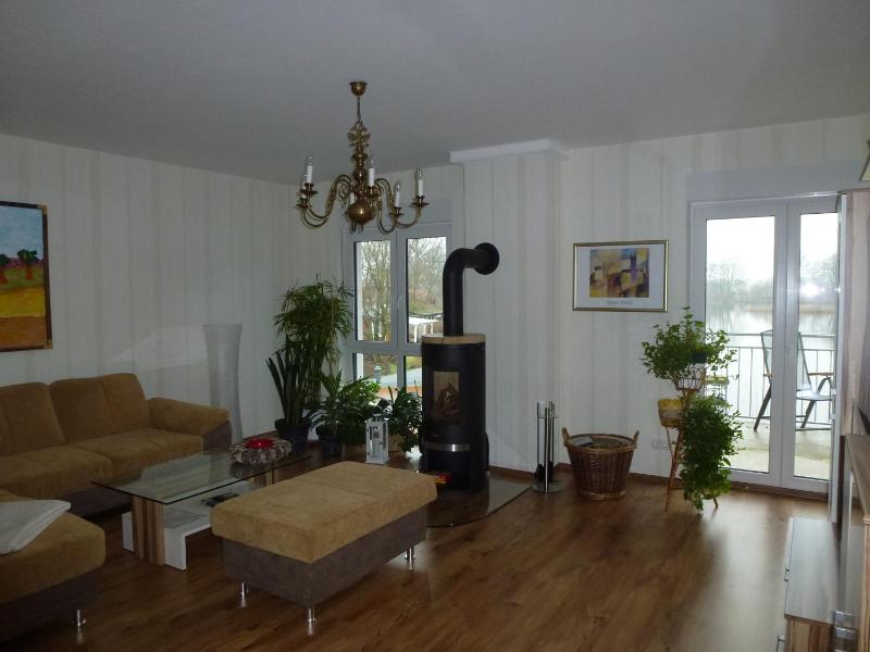 One-Bedroom Apartment image 2