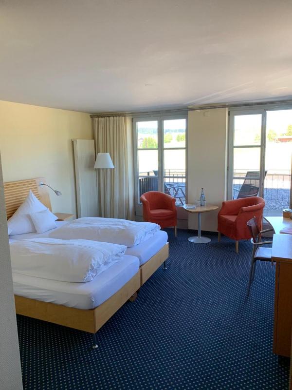 Deluxe Double Room image 2